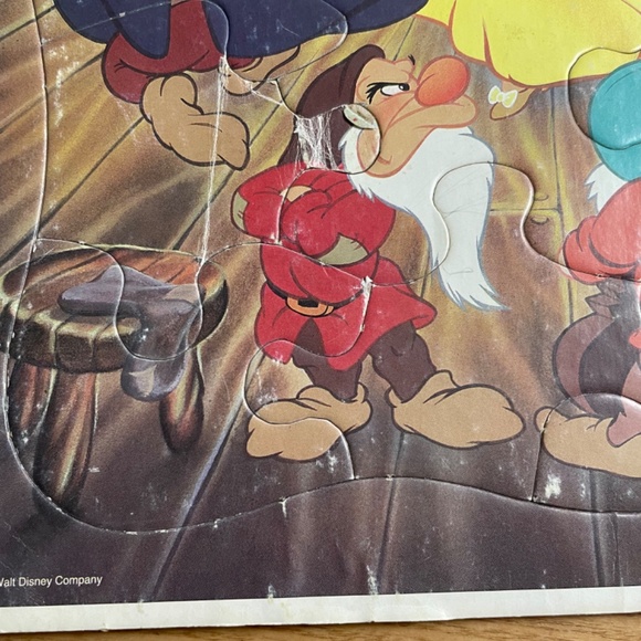 Disney Snow White & Seven Dwarfs Frame Tray Puzzle Piece Dancing Scene Golden 25 - Picture 8 of 10